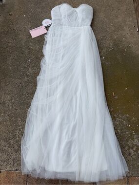 KISSPROM NWT! White Strapless Tulle Wedding Dress 8